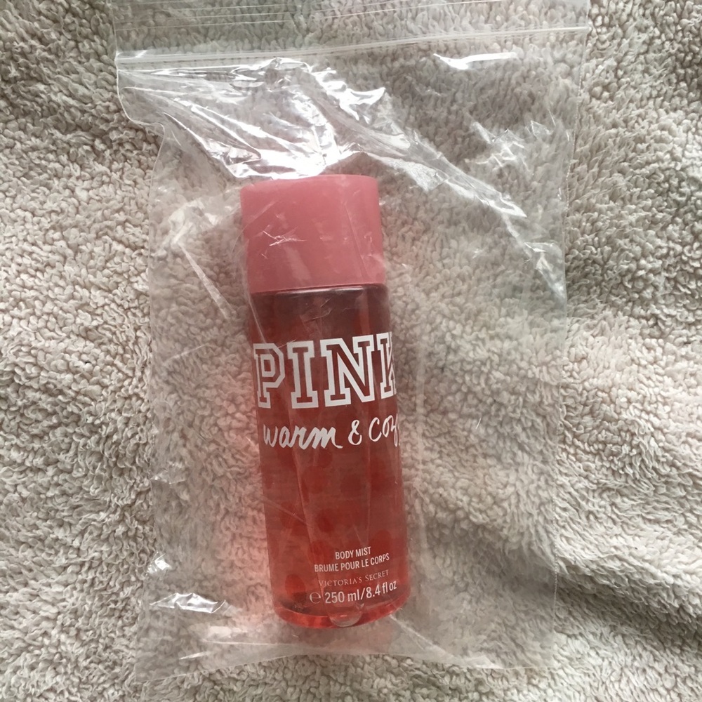 PINK body mist